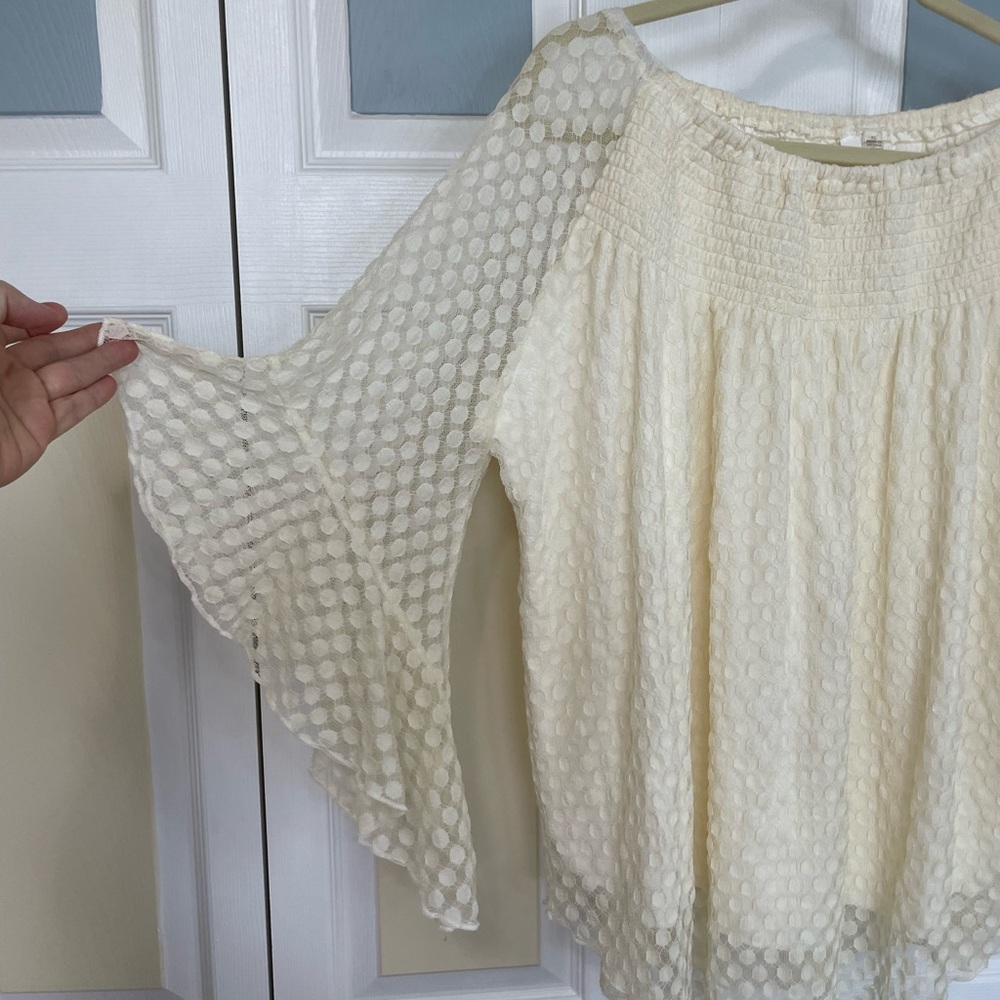 NY Collection Cream Bell Sleeve Blouse with Ruffled Smocked Details Sz XL - Picture 1 of 7